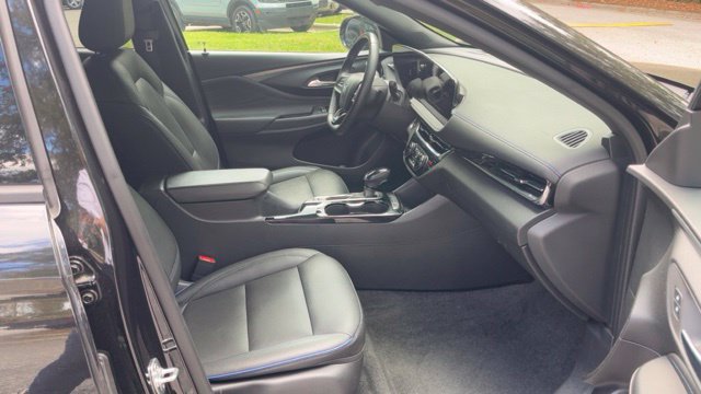 Used 2025 Buick Envista Sport Touring FWD image 11