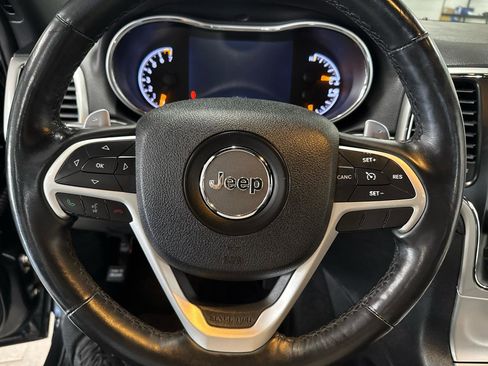Used 2015 Jeep Grand Cherokee Altitude image 12