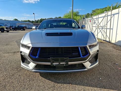 Used 2025 Ford Mustang GT Premium RWD image 2