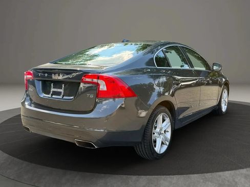 Used 2014 Volvo S60 T5 FWD image 5