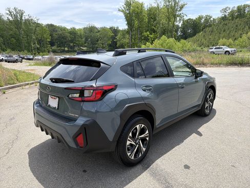 Used 2025 Subaru Crosstrek 2.0i Premium AWD/4WD image 5
