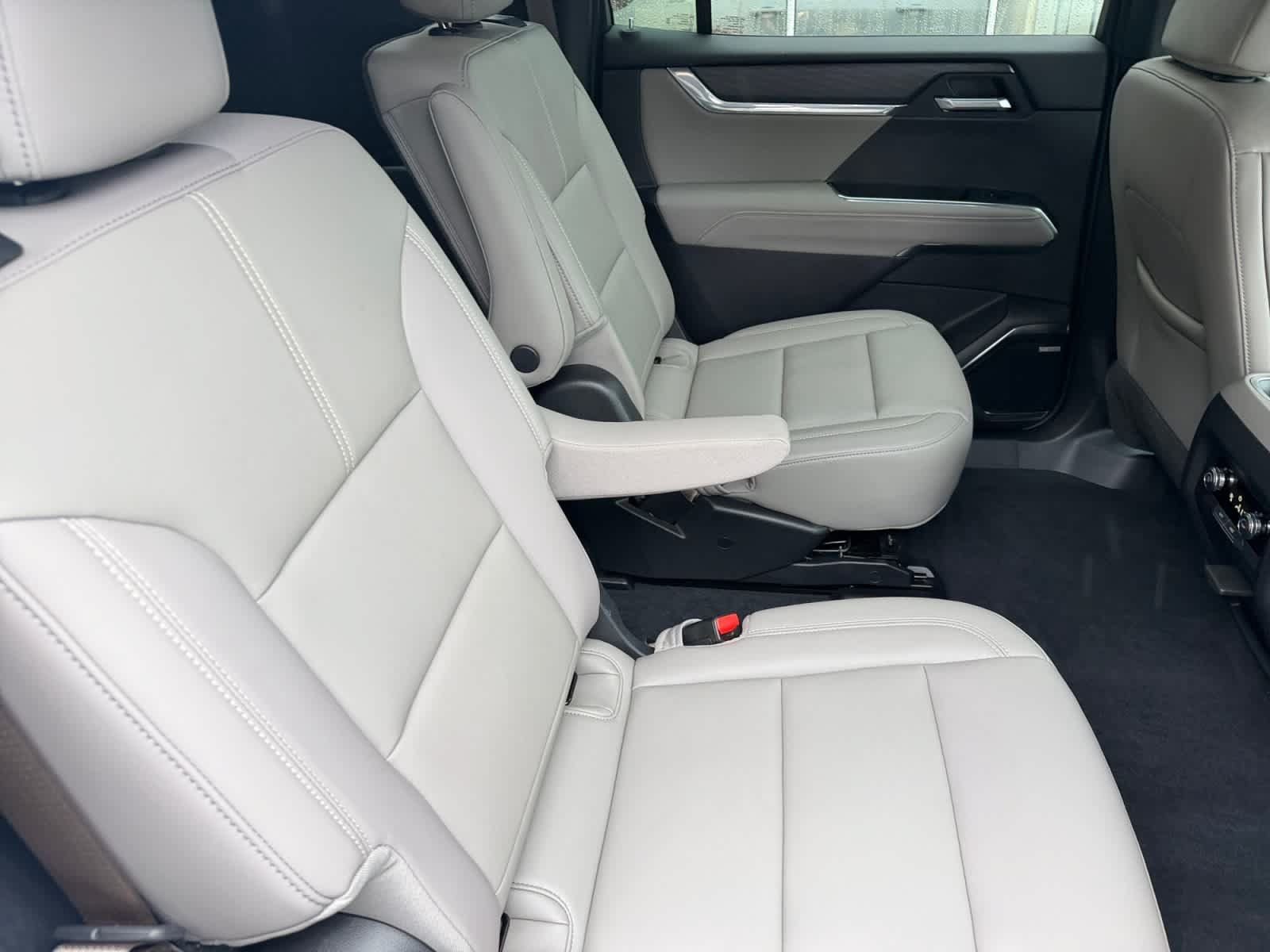 Used 2025 GMC Acadia Elevation w/ Super Cruise Package FWD image 21