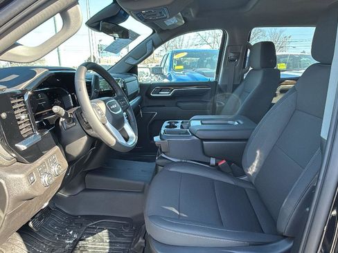 New 2026 GMC Sierra 1500 SLE image 22