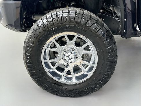 Used 2021 Toyota Tundra Platinum AWD/4WD image 32