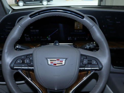 Used 2024 Cadillac Escalade Sport Platinum w/ Heavy-Duty Trailer Package AWD/4WD image 18