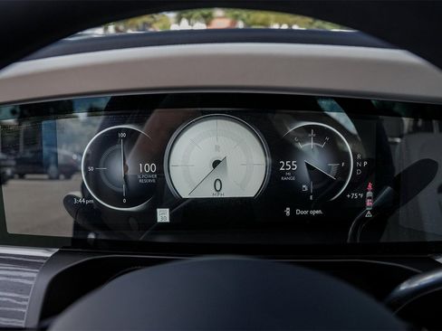 New 2025 Rolls-Royce Ghost image 29