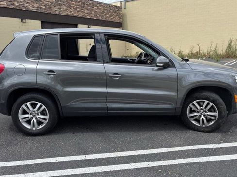 Used 2014 Volkswagen Tiguan S FWD image 4