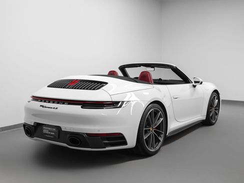 Certified 2022 Porsche 911 Carrera 4S AWD/4WD image 13