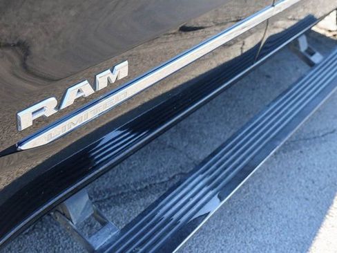Used 2020 RAM 1500 Limited w/ Body Color Bumper Group RWD image 9