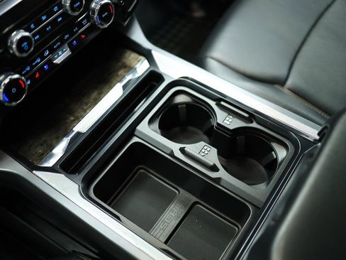 Used 2023 Ford F350 Lariat image 36