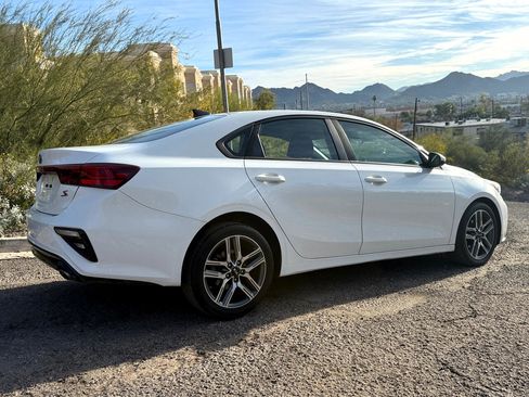 Used 2019 Kia Forte S image 9
