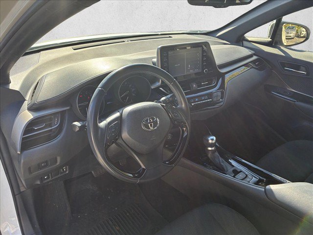Used 2019 Toyota C-HR XLE FWD image 10
