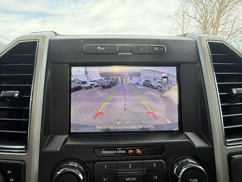 Used 2019 Ford F150 Lariat image 25