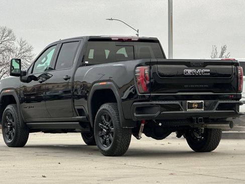 New 2026 GMC Sierra 2500 AT4 w/ AT4 Premium Plus Package image 4