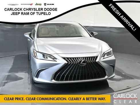 Used 2024 Lexus ES 250 w/ Premium Package AWD/4WD image 7