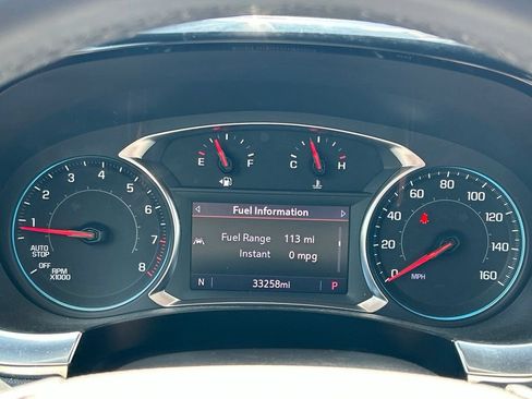Used 2023 Chevrolet Traverse LT FWD image 25