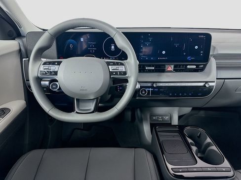 New 2026 Hyundai Ioniq 5 SEL image 19