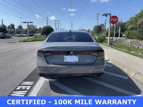 Used 2025 Honda Accord Touring image 4