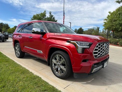 Used 2023 Toyota Sequoia Capstone AWD/4WD image 4