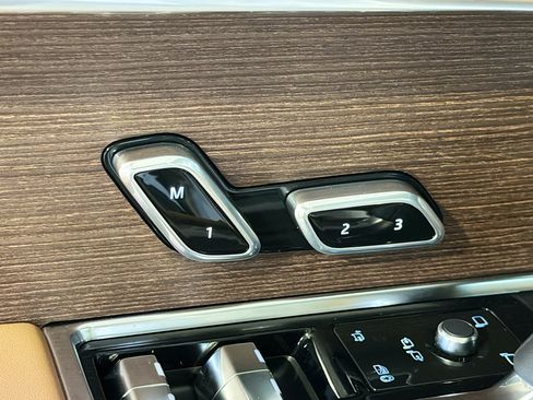 New 2026 Land Rover Range Rover SE AWD/4WD image 24