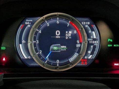 Used 2025 Lexus LC 500 Convertible image 11