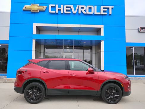 Used 2024 Chevrolet Blazer LT w/ Convenience Package FWD image 34