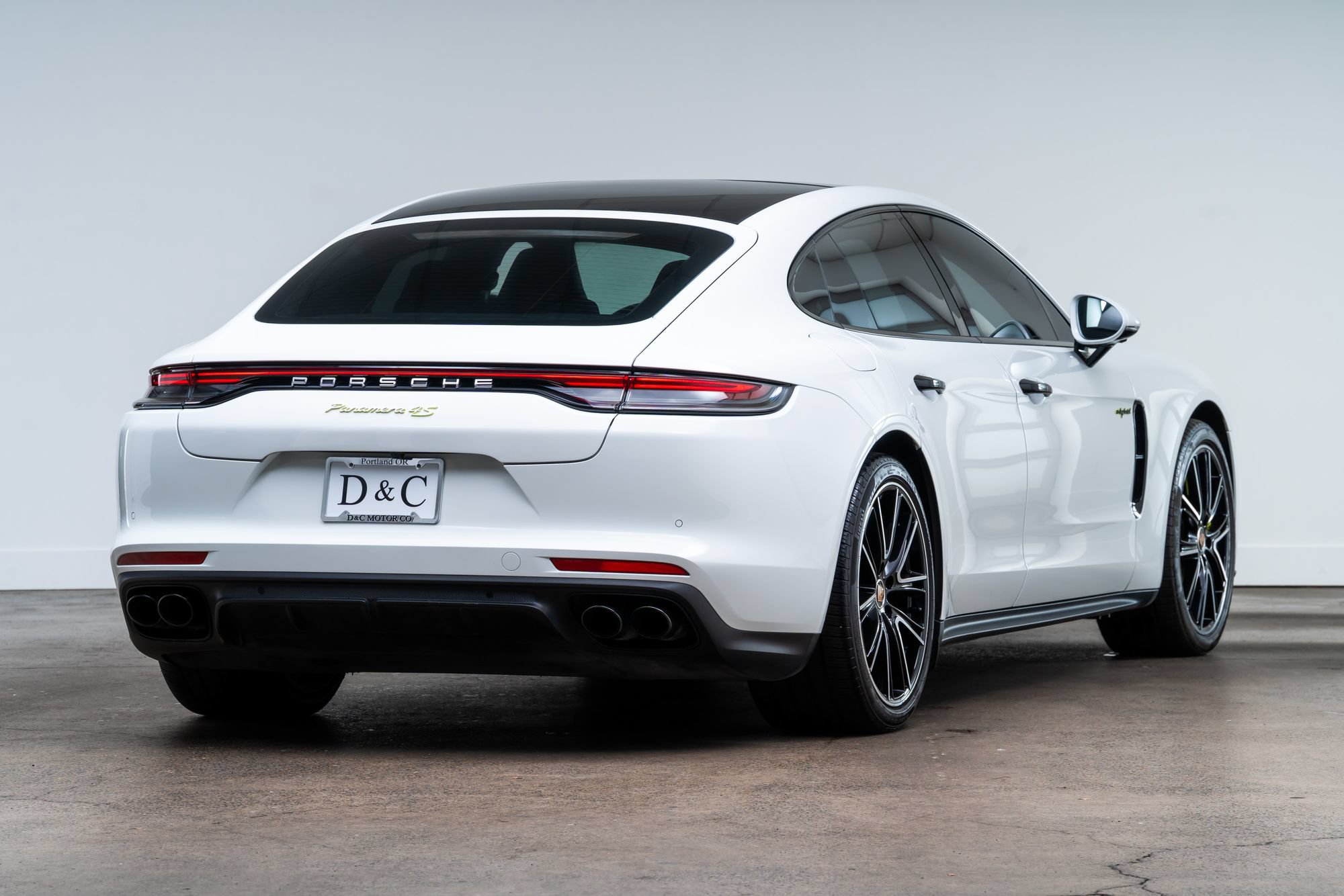 Used 2022 Porsche Panamera 4S AWD/4WD image 6