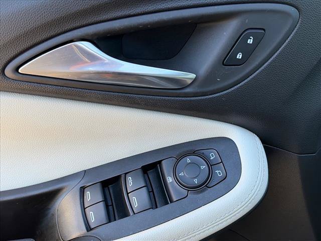 Certified 2024 Buick Encore GX Preferred FWD image 19