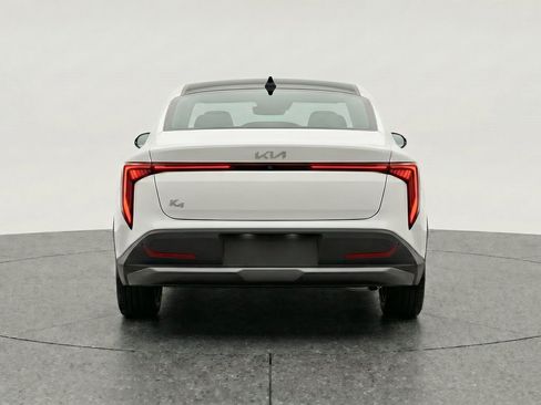 Used 2025 Kia K4 FWD image 7