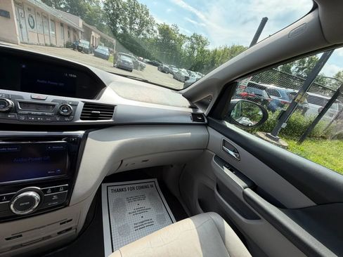 Used 2014 Honda Odyssey EX-L image 24