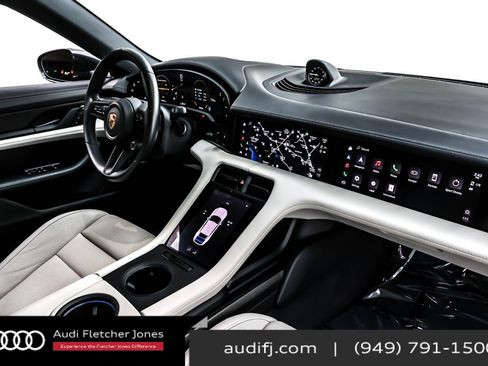 Used 2023 Porsche Taycan 4S w/ Premium Package image 16