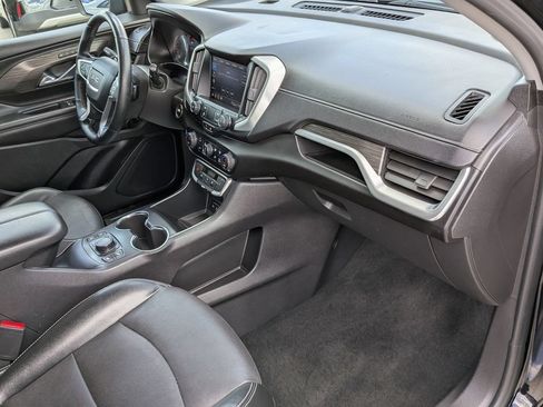 Used 2024 GMC Terrain SLT FWD image 14