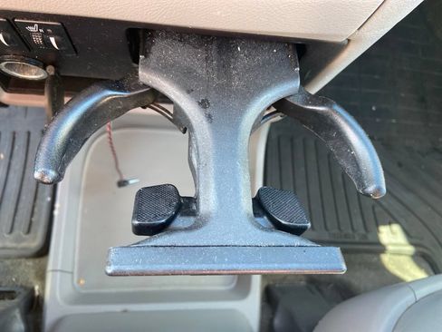 Used 2017 Toyota Sienna XLE AWD/4WD image 22