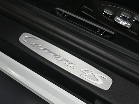 Certified 2015 Porsche 911 Carrera 4S AWD/4WD image 29