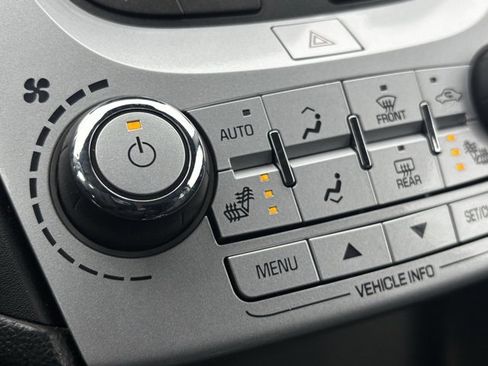 Used 2016 Chevrolet Equinox LTZ w/ Enhanced Convenience Package image 25