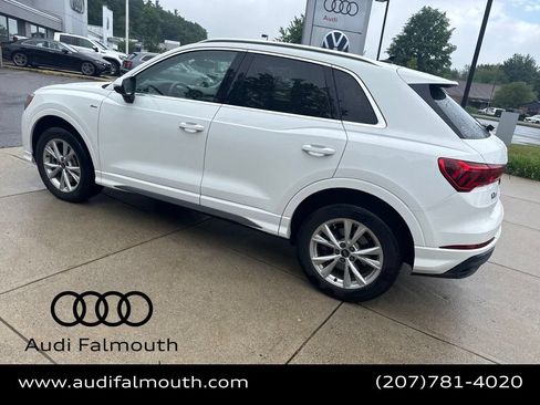 Used 2022 Audi Q3 2.0T Premium w/ Convenience Package AWD/4WD image 12