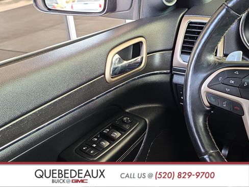 Used 2017 Jeep Grand Cherokee Limited AWD/4WD image 23