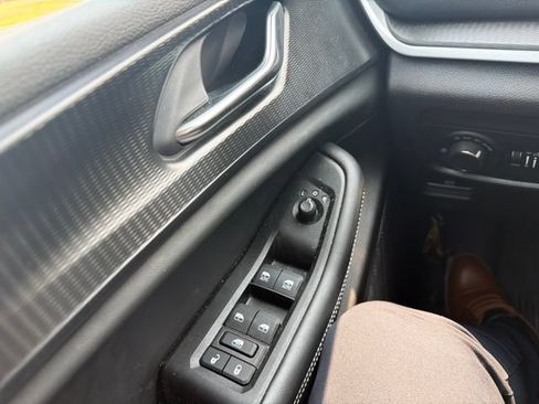 Used 2024 Jeep Grand Cherokee Altitude AWD/4WD image 19