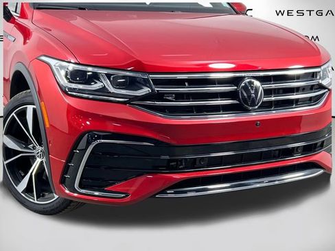 Used 2024 Volkswagen Tiguan SEL R-Line image 49