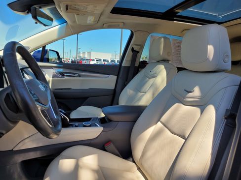 Certified 2023 Cadillac XT5 Premium Luxury w/ Technology Package FWD image 10