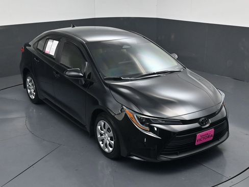 Used 2026 Toyota Corolla LE FWD image 12