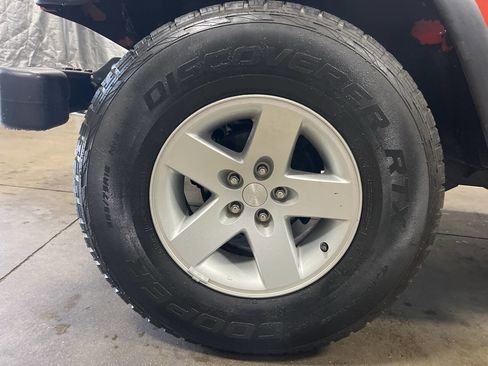 Used 2005 Jeep Wrangler X AWD/4WD image 8