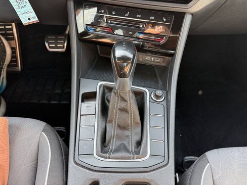 Used 2025 Volkswagen Jetta Sport FWD image 17