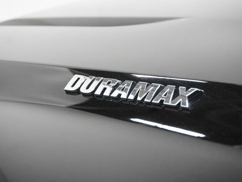 Used 2024 Chevrolet Silverado 1500 RST image 9