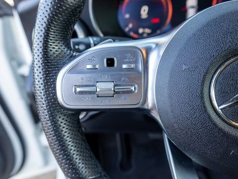 Used 2020 Mercedes-Benz GLC 300 image 23