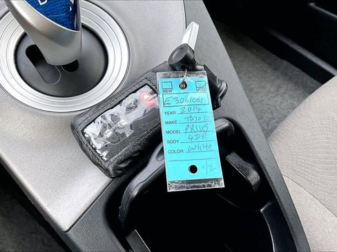 Used 2014 Toyota Prius Prime image 15