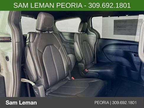 New 2026 Chrysler Pacifica Select image 28