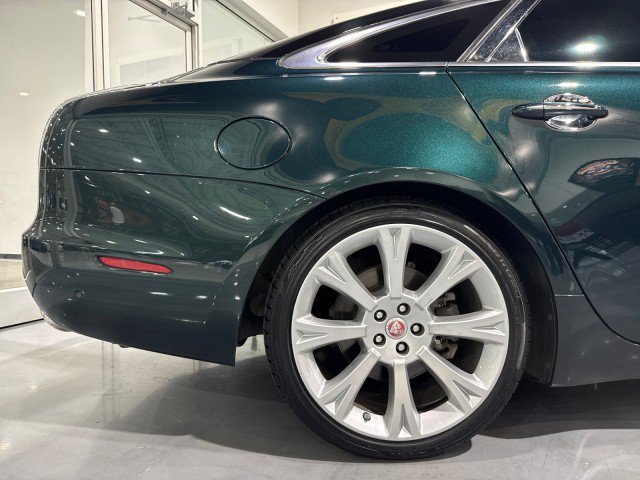 Used 2017 Jaguar XJ L Portfolio AWD/4WD image 79