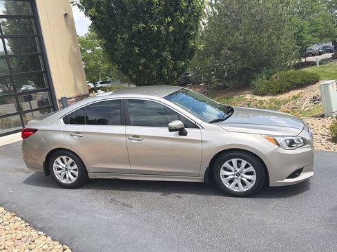 Used 2016 Subaru Legacy 2.5i Premium AWD/4WD image 21