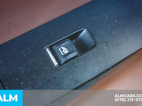 Used 2022 BMW X6 xDrive40i w/ M Sport Package image 57